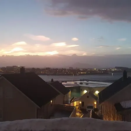 Sentral Og Hyggelig Bolig Lejlighed Svolvær